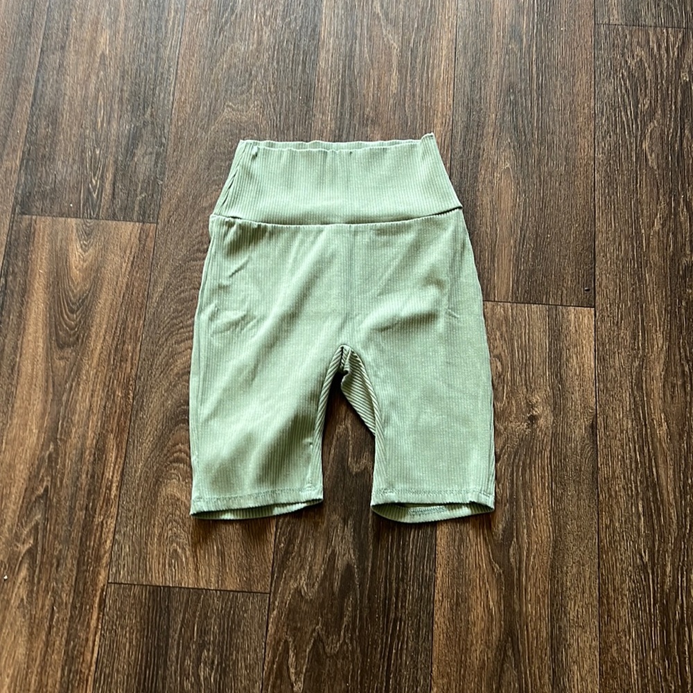 Ribbed Biker Shorts